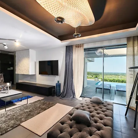 Zora Villa *