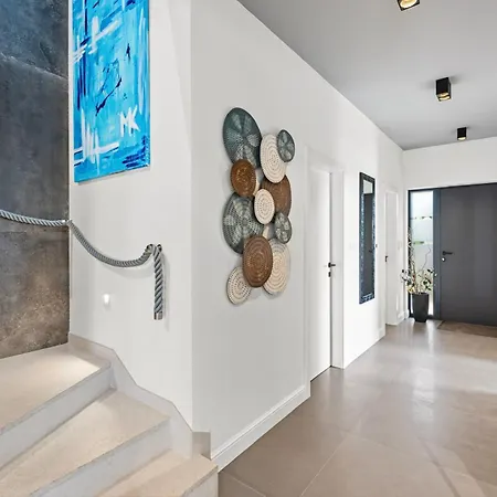 Zora Villa *