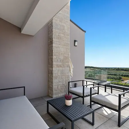 Zora Villa *